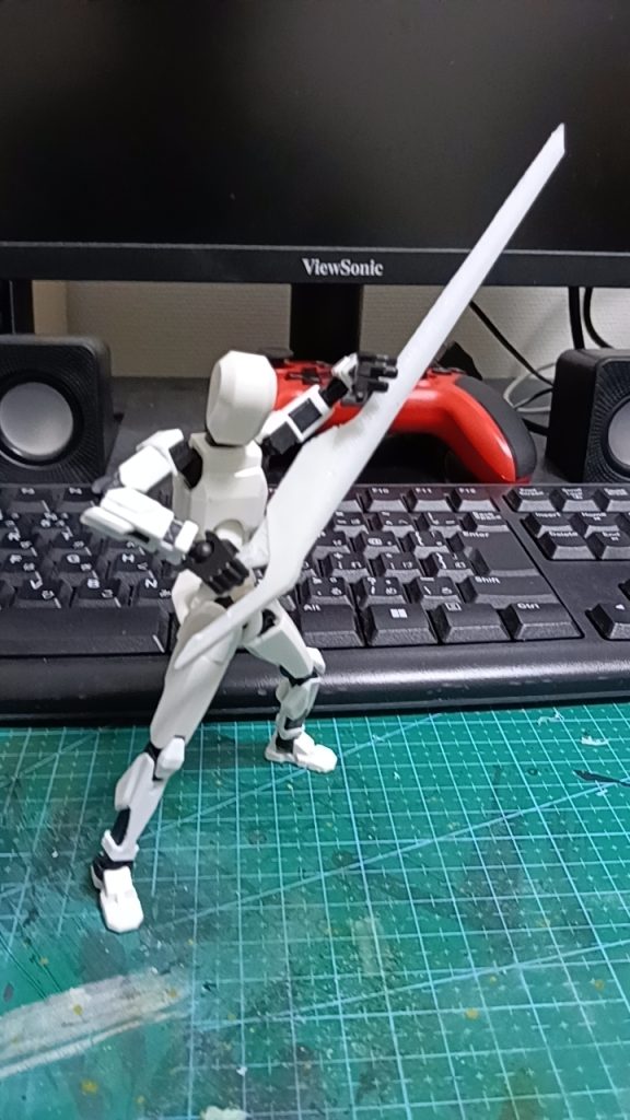 作品名：印刷してきたよ<p>3DプリンタでCADで設計した武器を印刷しました。ザンダブルオーにつけるとネタみたいになる</p>
