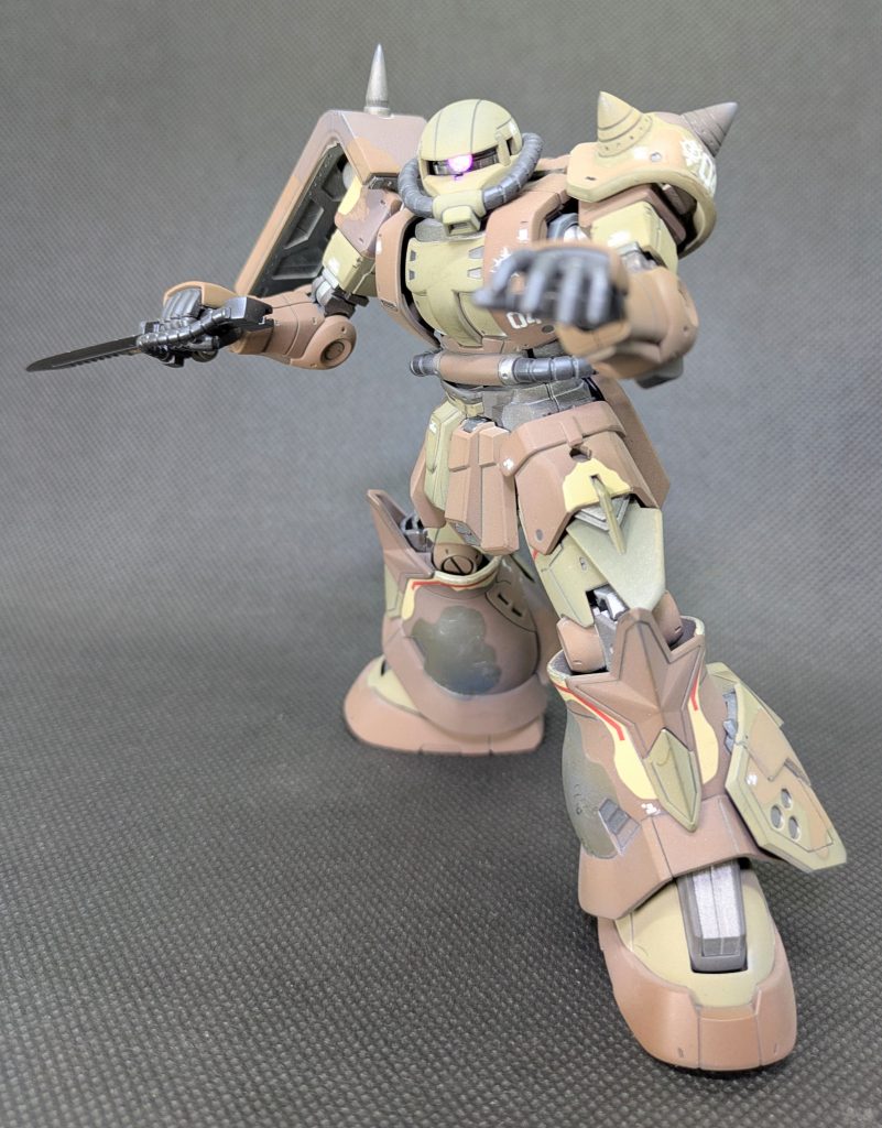 ポーズ変わってヒートダガーを装備して✨️