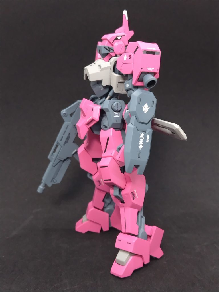 特徴的なノーズアート自己主張の強い方なので、漢字は目立つ所で