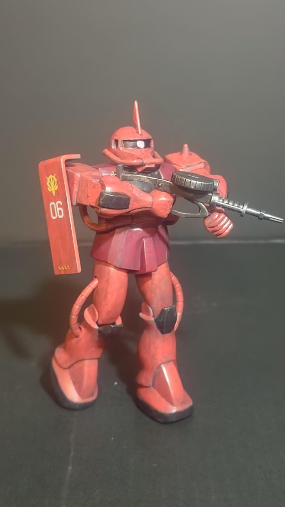 アクションポーズ(笑)旧キットに可動をもとめてはいけない😁