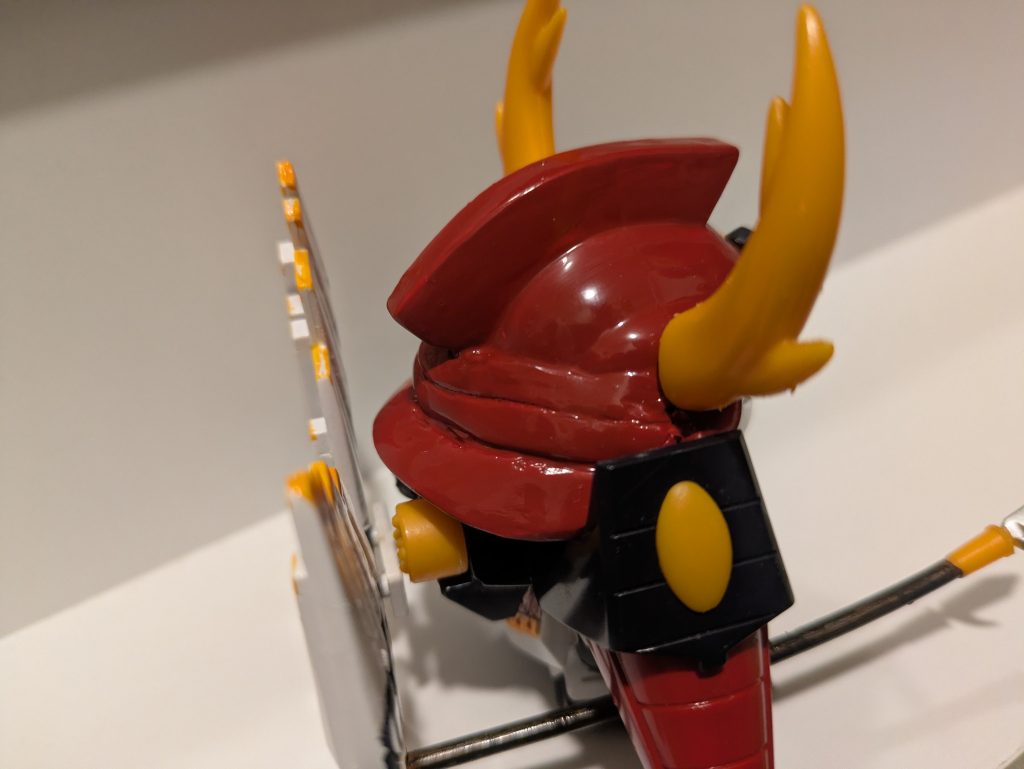 兜はパテを使いました。