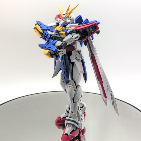 ミキシング胸部パーツや色んなエフェクトに使おうとRGゴッドガンダム買いましたが、これまたかっこよすぎたので撮影しました☺️フレーム状態、素組み共に魅力あったので動画にもしています✨️良ければご覧頂けたらと思います！↓（2枚目）