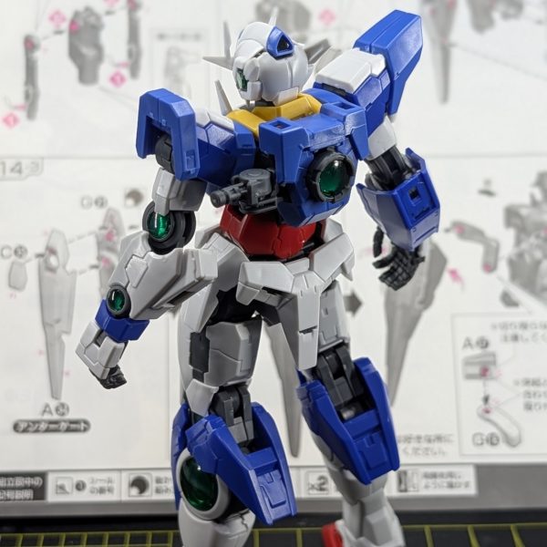 素組みRGダブルオークアンタ完成です😊プロポーション最高、色分け完璧、可動良好✨️この後のミキシングも機体が高まる神キットでした✨（3枚目）