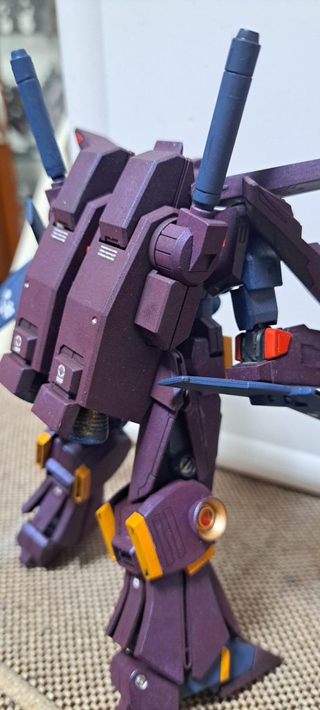 ほとんど塗装ムラが出来ることなく、綺麗に塗装出来ました。ラメで高級感が出てAmazon激安塗料も以外に使えそうです。