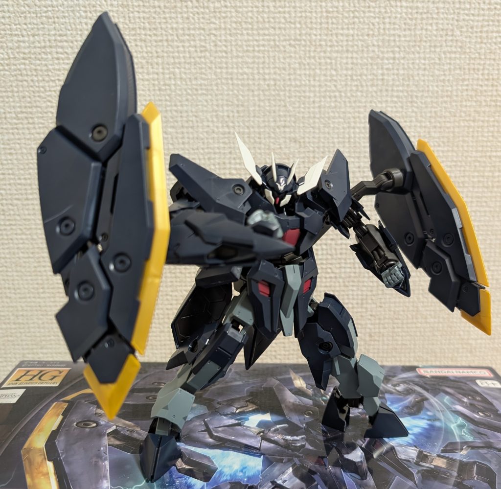 なお撮影後、「胸部エンブレム」貼り忘れに気付きました・・・ww