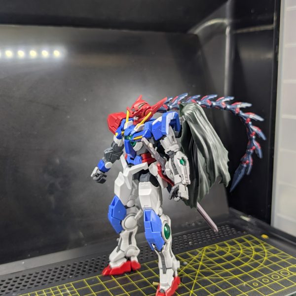 RGエピオンのシールド兼ヒートロッドも接着出来るようにしました✨️使用しないときは、後頭部と腰部背面に着脱出来ます!まとめは動画にしました✨️（3枚目）