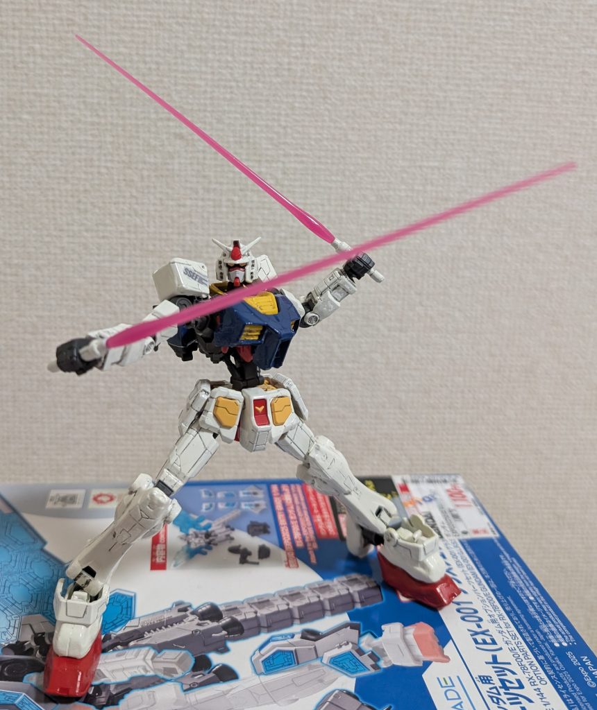 ビームサーベル×2「鉄血版」に不釣り合いと思いますが、初代の持ち味なので敢えて使用してます。