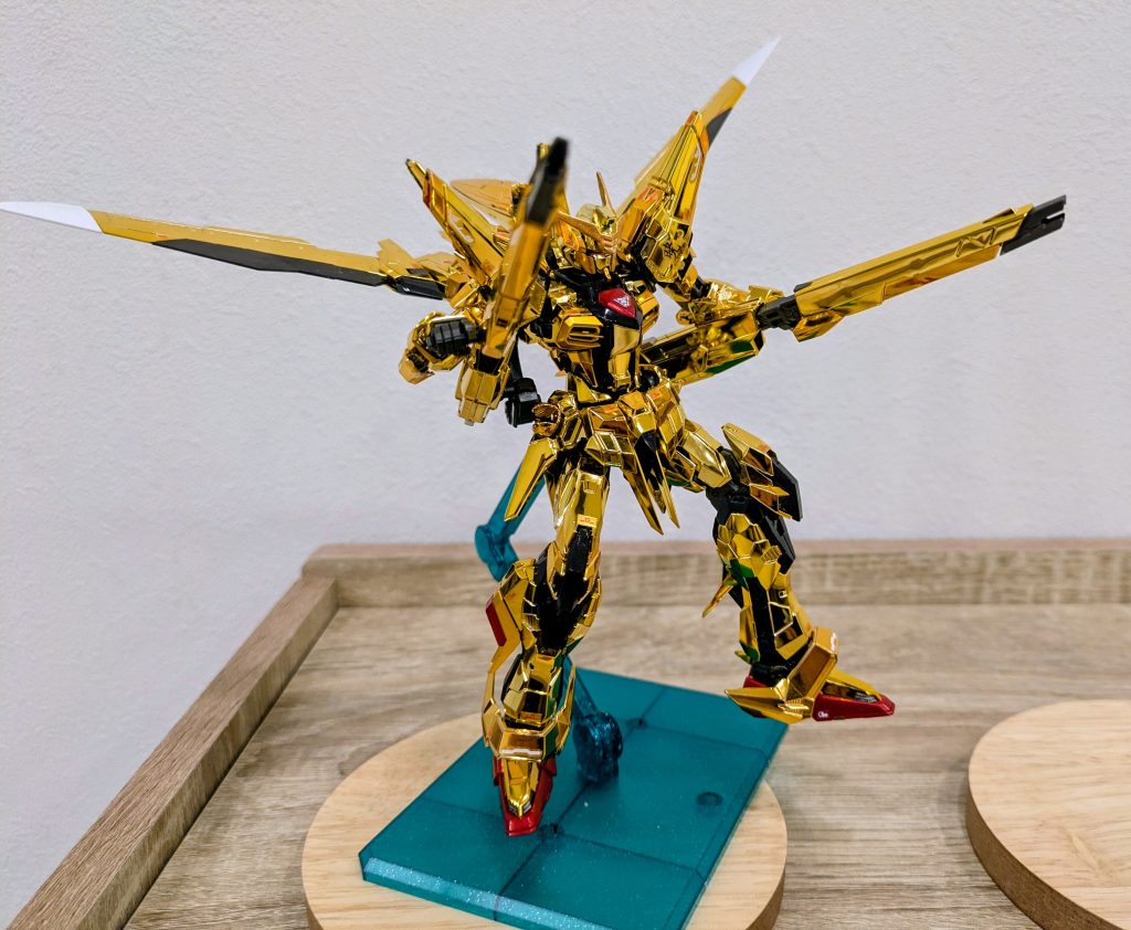 ポーズ②73F式高エネルギービーム砲発射時オオワシ装備と言えばこれですね。 