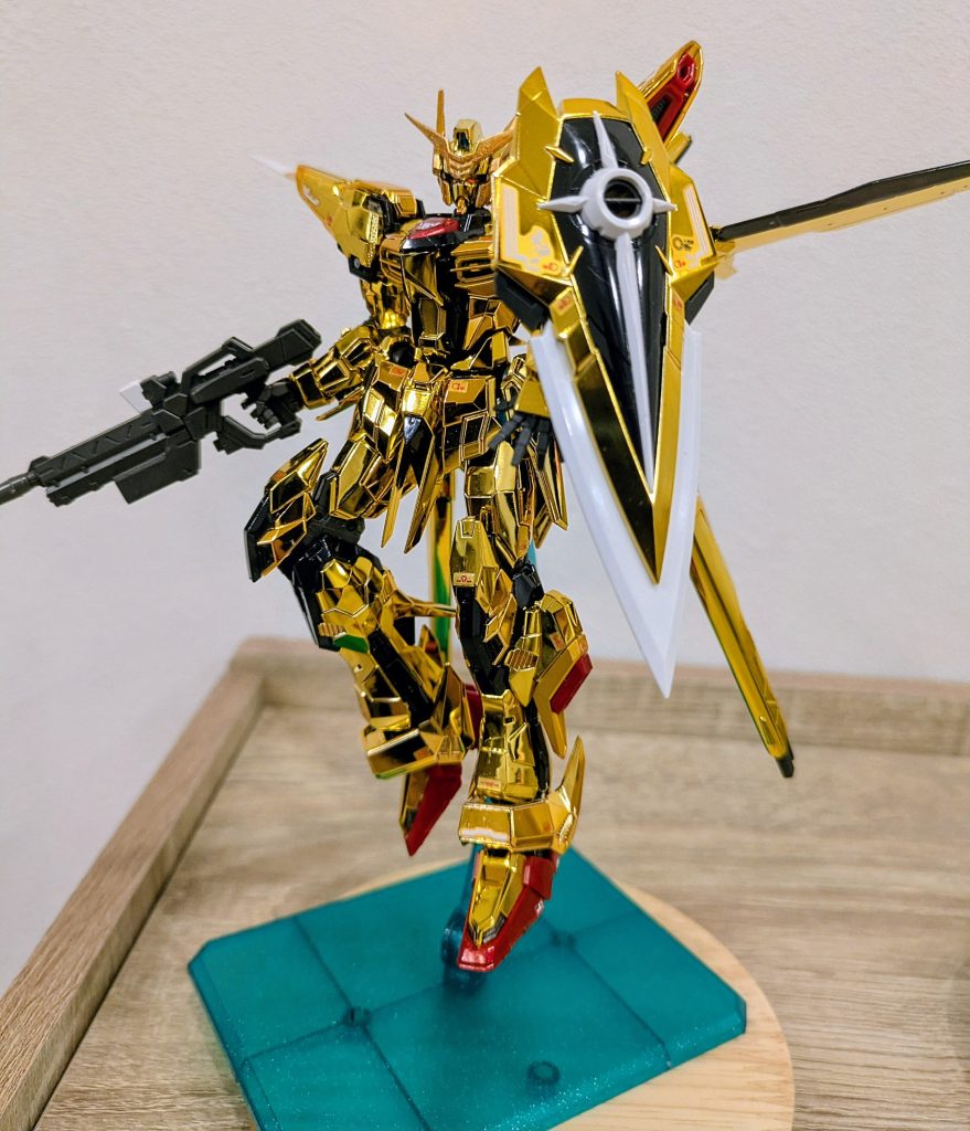 ポーズ1ヒャクライを構えた姿。