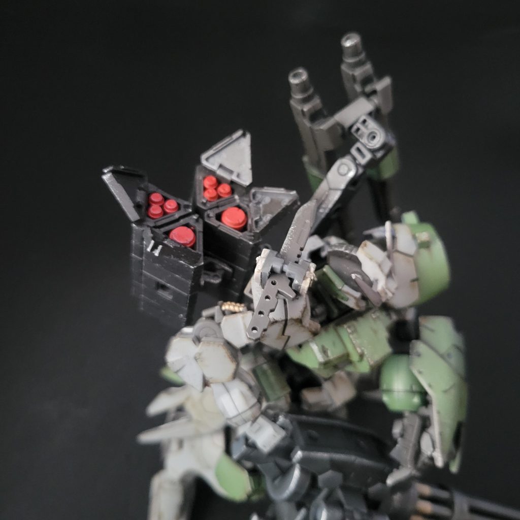 爆発物が好きな人にも配慮しておりますマルチミサイルに加えて大型のミサイルも備えてあるので燃料気化爆弾やナパームといった爆炎も拝めます汚物は消毒だぜ!