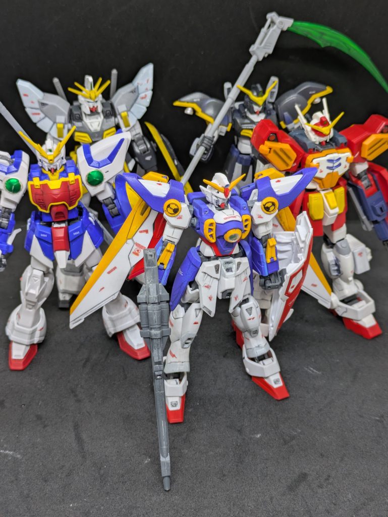 放映当時この作品は女性人気も高く、プラモだけでなく色々なキャラグッズが売れまくりました。やはり5人というのが流行る体系なんですかね。聖闘士星矢とかサムライトルーパーとかwあー、でも戦隊モノも大体5人ですからね。なんか見るものにインパクトを与えやすいんですかね〜？