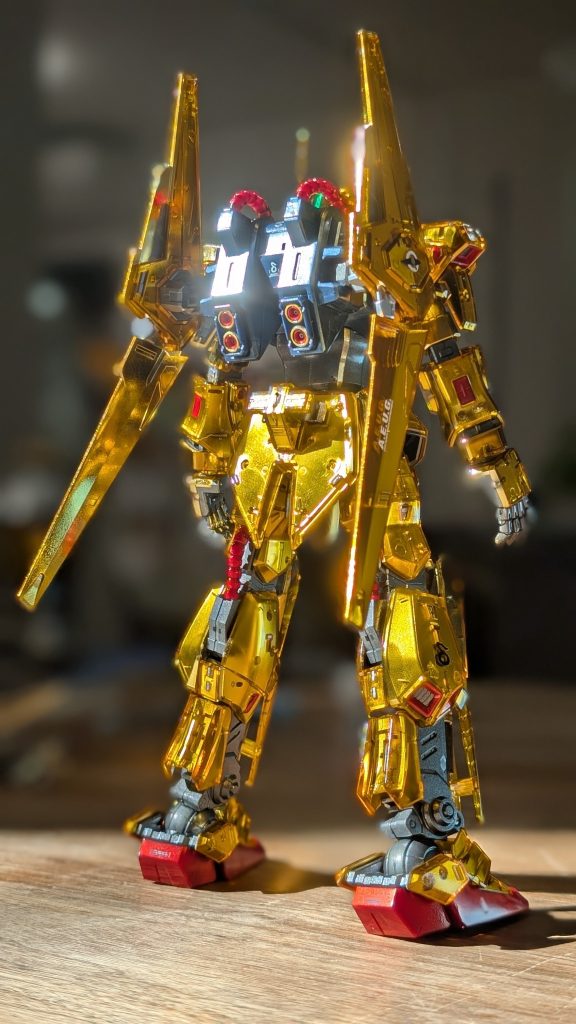 日に当たるとキラキラしてカッコいいです