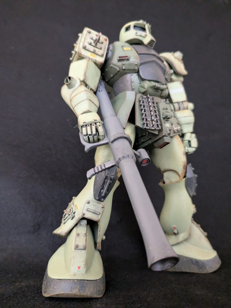 下からのアングルが様になりますね。