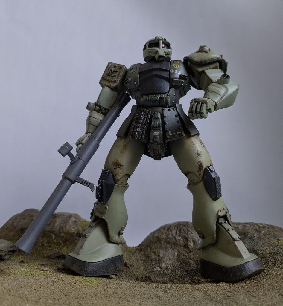 ここまで股割り足首にもボールジョイント仕込んでます。足にいっぱいオモリ入ってます。腕の関節のギザギザはロックタイを使用。