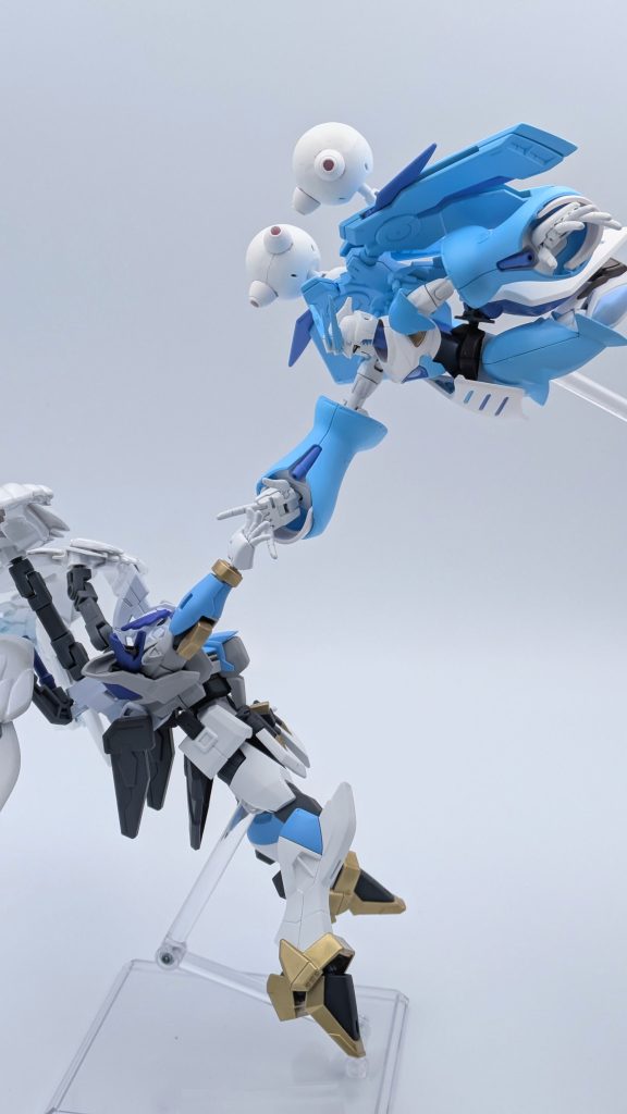 雪花ラミィ専用機https://gumpla.jp/hg/1662015と一緒に。ゴリレバ深夜枠がゆったり（してたかな…）してて結構好きなんですが、イメージ機体は両方別の意味で全く穏やかではありません。。