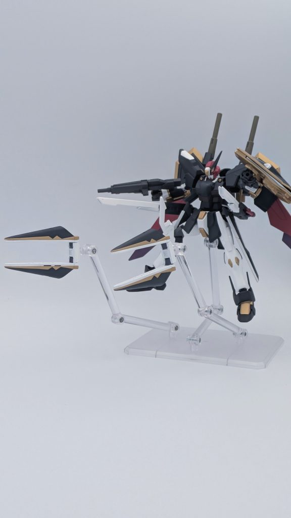 フィン・ファンネル展開。フレア機の