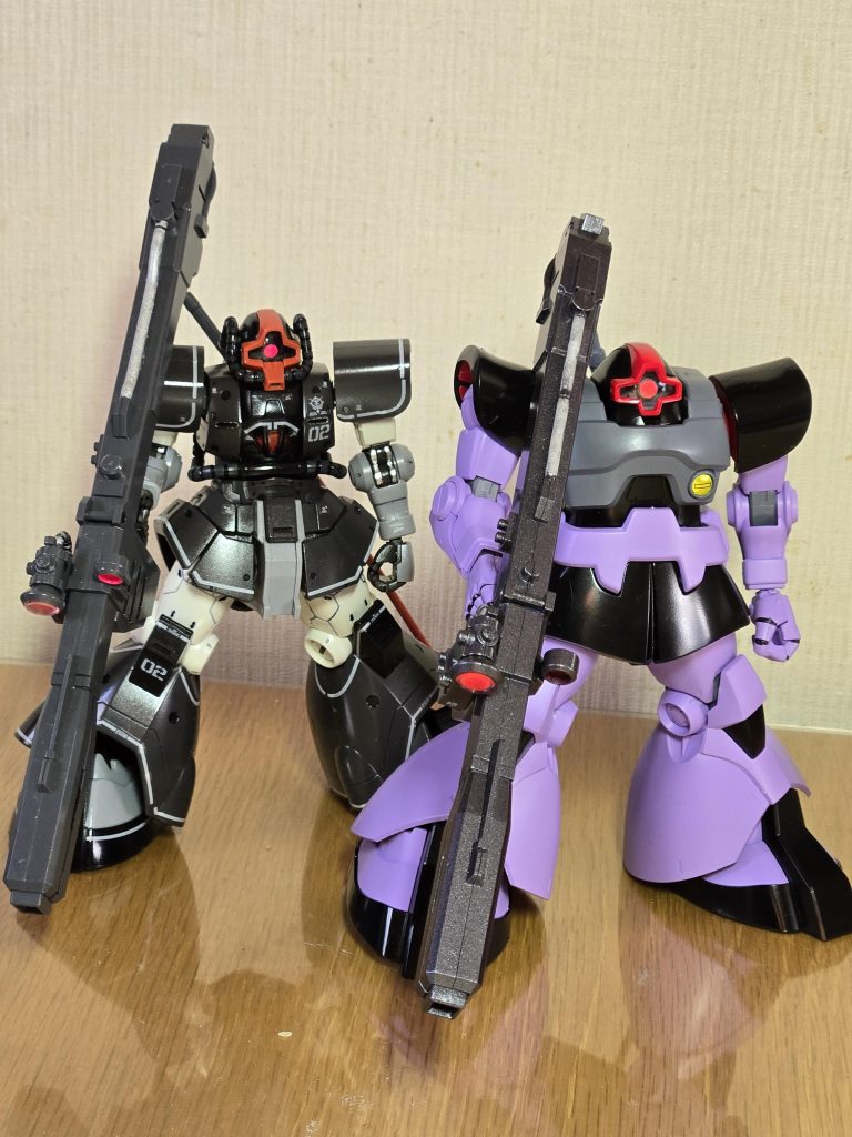 プロトタイプはスマートで、リックドムはマッシブな印象！