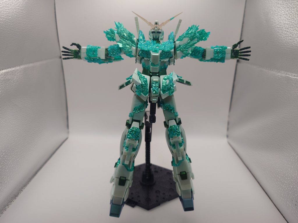 前回、作成した作品で色々な塗装を試した結果、塗り重ねないほうがシンプルで美しい事に気づいたのでこうなりました。