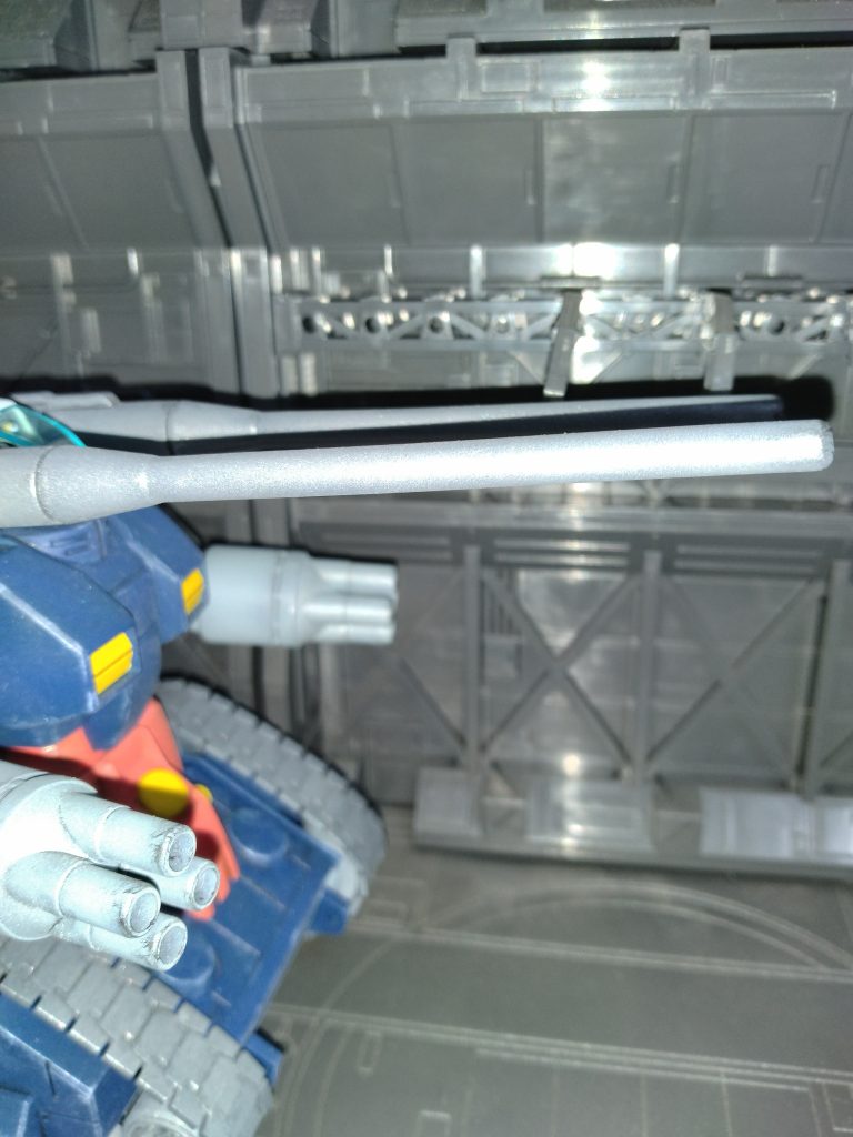 砲身も実弾系なのですす汚れを施してます。