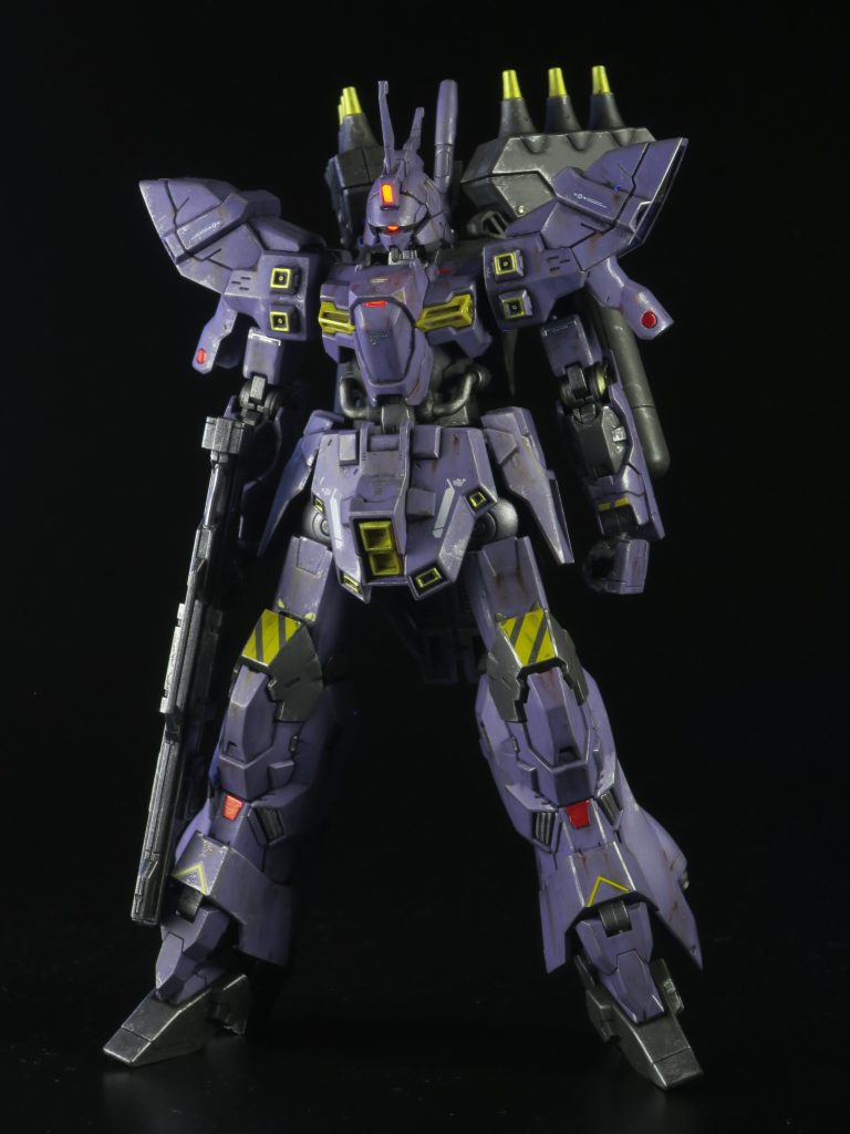 サザビーの前身となった機体ということで、サザビー好きとしては作っておきたかったこのキット。ディティールマシマシで、素組みでも様になるから、お手軽製作派としては嬉しいところです。