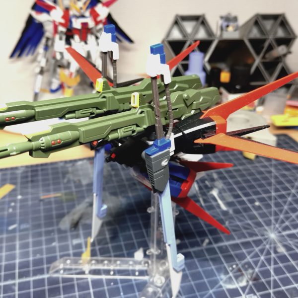 これがワイの…!!マルチプルアサルトストライカーや!!&nbsp;という感じでほぼほぼ2個積みのロマン装備を考えました👍👍（4枚目）