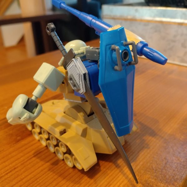 武装はまとまってきました☺️あとはスモークディスチャージャーとマガジンラックを作って…細かい修正も…（2枚目）