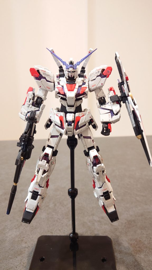 赤色はなかなかいい感じにアクセントになってるのではないでしょうか👍