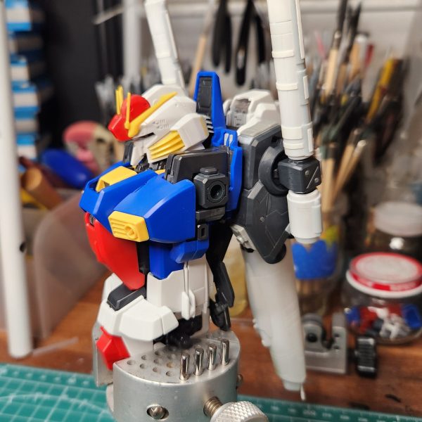 スタビライザー？部分を改修しました。メカ部の後ハメ加工、プラバンでのスクラッチなどです。（3枚目）