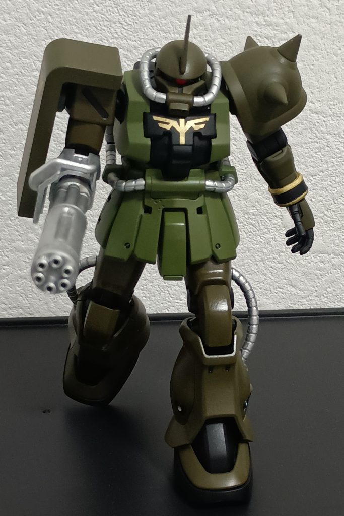 武装が寂しいので脚部ミサイルポッドやドラッツェ盾も装備予定(時期未定)胸のデカールは手応えアリ