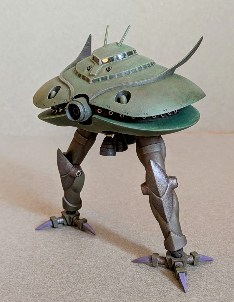 股関節と足首に関節技を使ってます。塗装は、エアーブラシで大まかに塗り分け筆塗りで仕上げています。マスキングはしません…