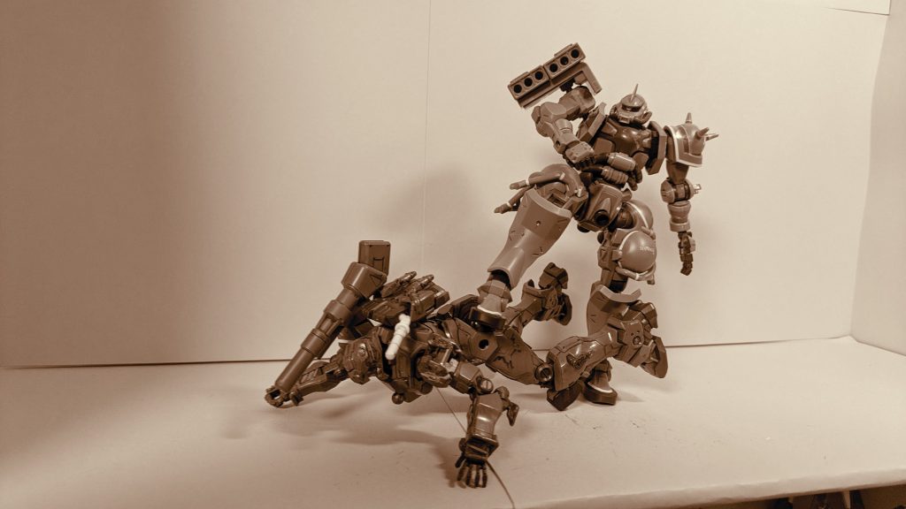 なんとジーンはジオン戦勝国民であることを盾にして卑怯なパワハラを振るってたことが部下によって暴露された。アースジオン帝国兵「あんた「俺は戦勝国民だぞ！敗戦国民のお前らは俺の命令に従え！！」と偉そうだったし。」