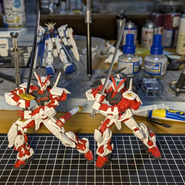 アストレイのRGとV2アサルトバスターのHGを作りました。とりあえずフュージョンさせてみようと思います🙋🏻（3枚目）