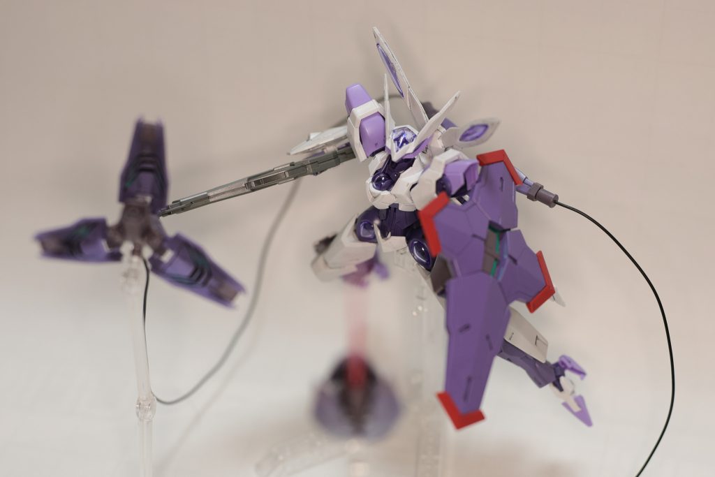 グラスレー社の機体から好きな部分を取って集めて作った機体です。特に、ベギルペンデのノンキネティックシールドやミカエリスのジャベリンブレイサーがお気に入りです。大きい武装が多いので、ちょっと扱いにくいですね…&nbsp;以上、ベギルベウ・フルカスタムでした！！ご覧いただきありがとうございました。