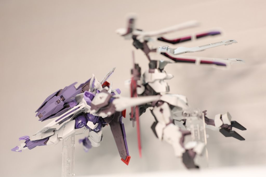 宇宙用の機体として建造されたが、対GUND-ARM戦の多くが地上で行われたため、実戦に投入されることはなかった。ドミニコス隊旗艦ユリシーズの格納庫に保管されている。