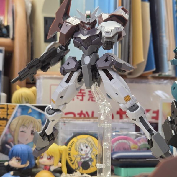 年越し直前ですが、またまた新しいのを作り始めました。今回はガンヴォルヴァをベースに、ルブリス量産型を改修した機体の1機として作ります。（4枚目）