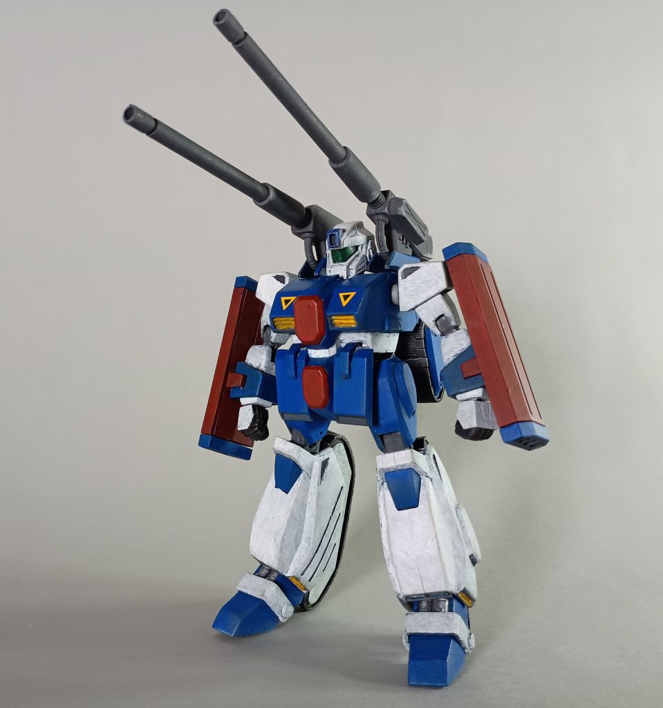 1991年発売。今回は顎を引けるよう内側の干渉部分を削ったのみでプロポーションは３５年前の発売当時のままです。凄い完成度ですね～。