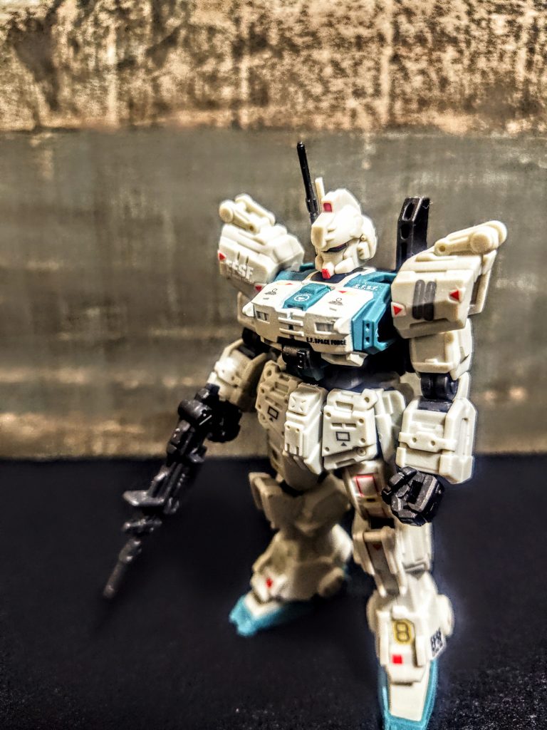 思えばこれを手にしてから、本格的にガンプラに復帰したのかもしれません。昔は良く作っていたんですよ。その時はVガンダムの頃でしたかね、1/144でしたが、、安かった。って、年齢がバレてしまいますね。