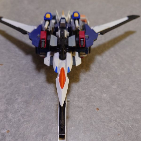 作成中の可変機ガンダムシエルコツコツと改造中前回との違いは主翼にジャスティスのパーツを使って主翼ビームアタックが出来るようになりましたwまだまだコツコツいじっていく予定…（3枚目）