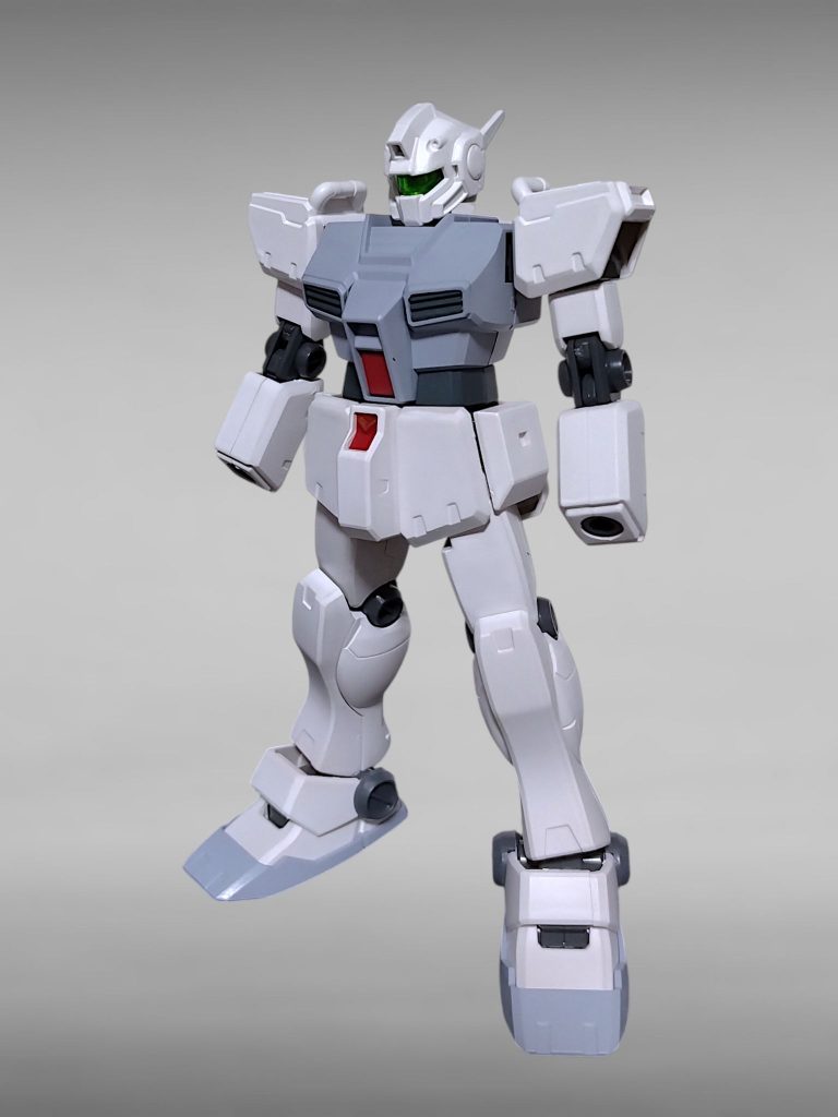 塗装直後ここからいろいろパーツをくっ付けたり、仕上げまでが一番楽しい時間です(gundam-kao6)