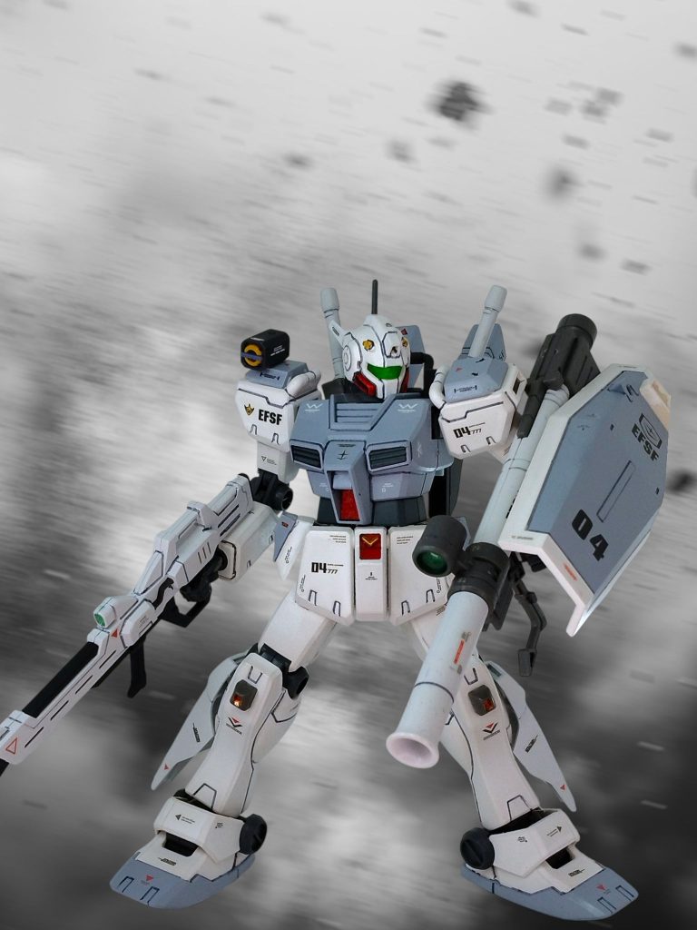 あのハイゴッグと互角に戦うためにはノーマルの寒ジムでは厳しそうなので、ジム改をベースに各部をちょっとだけボリュームUPさせてカスタム機感を