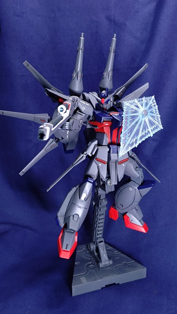 高エネルギービームライフル＋ソリドゥス・フルゴールライフルのスコープにはあまったホイルシールをカットしたものを張り付けました。 