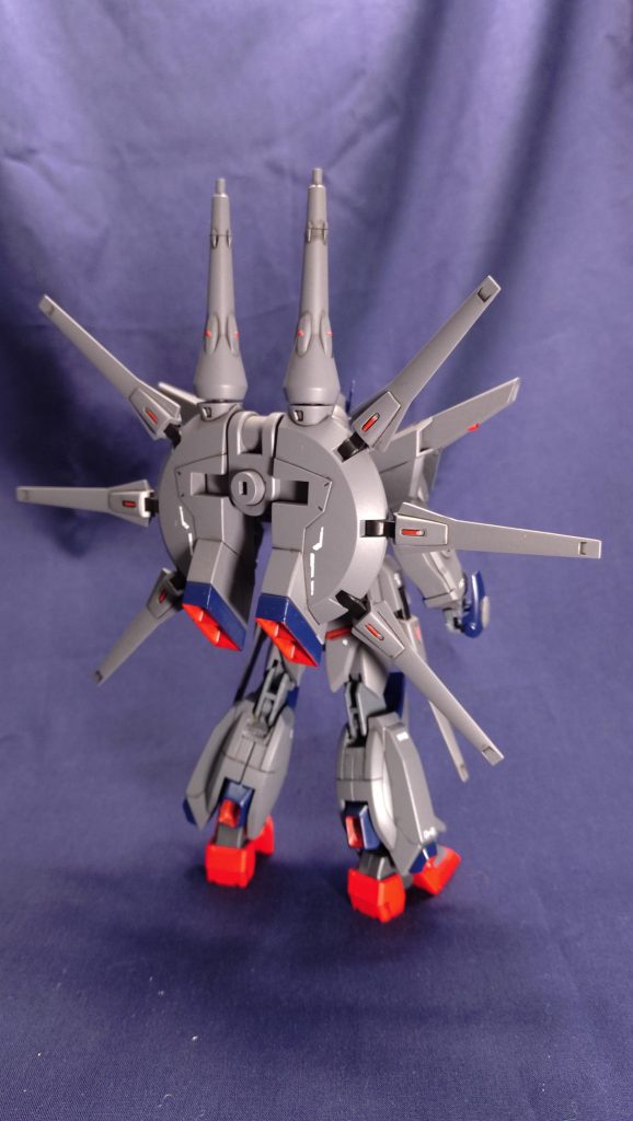 手持ちのRGデスティニーのデカールを活用しました。