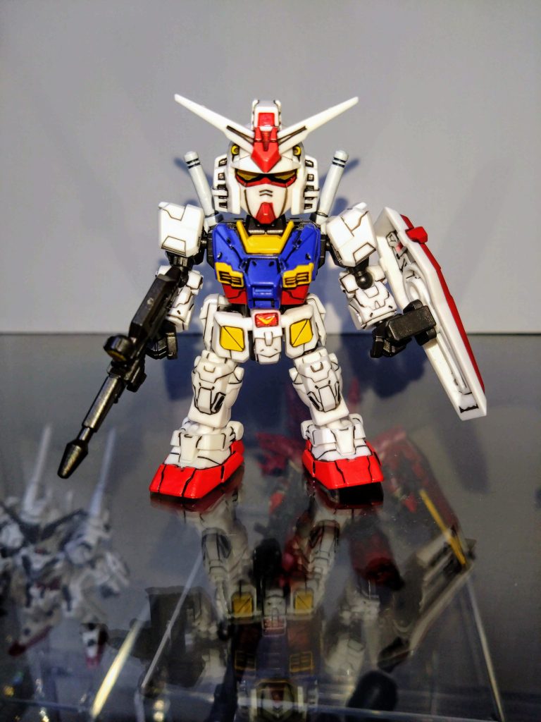 水性ホビーカラーを筆塗りで部分塗装し、半光沢トップコートで仕上げました。