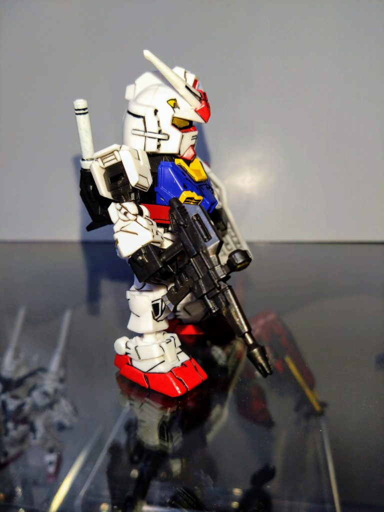 カメラアイやセンサーはシルバー→GXメタルイエロー→クリアイエローを重ねてます。