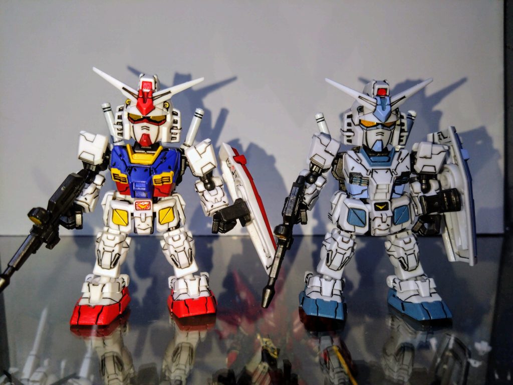 以前作製したG-3ガンダムと一緒に。