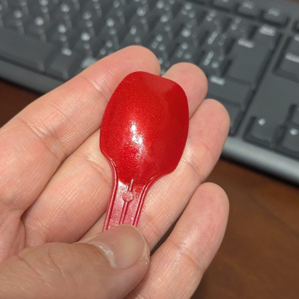 なるほど、、圧を下げると粒がでかくなる 不思議な現象だわん左 チョコレート右 あずき色 …制作が全然進みません😆信じられないぐらい色んなパターンを毎日試してはボツにしてます🤣（4枚目）