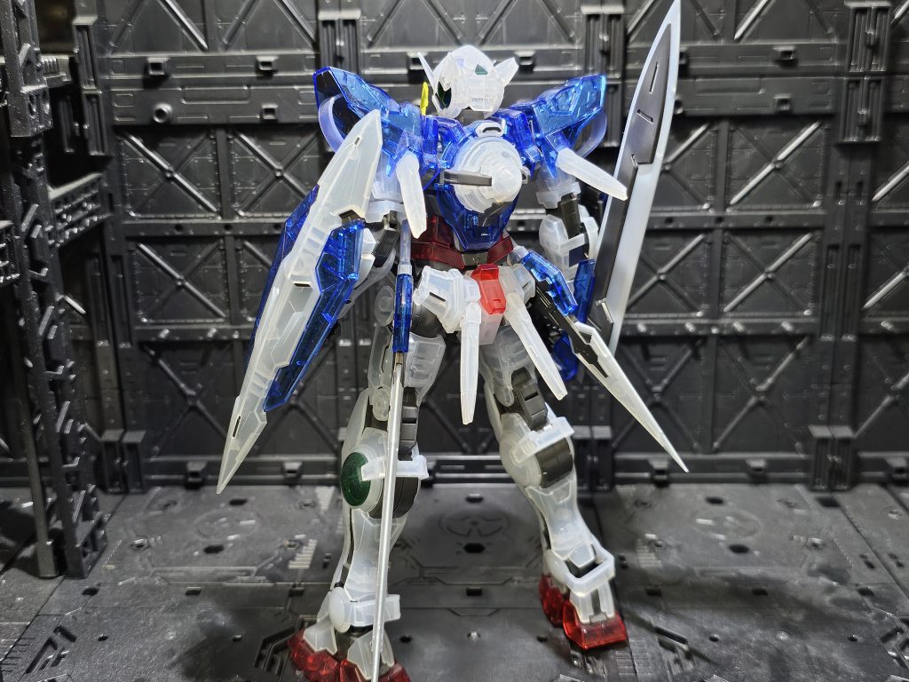 後ろ姿のトゲトゲ感がたまらん(*´﹃｀*)