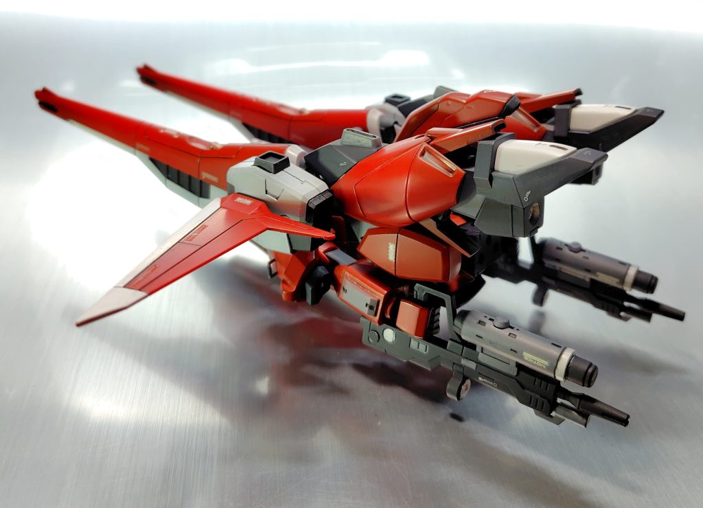 チョット所々位置ズレしてるけど気にしない(でください)。銃は後方に向けて手に持ったままなので、後ろに回り込まれた時には肘と手首の可動範囲内で照準極力追尾し色々撃ち落とせます。