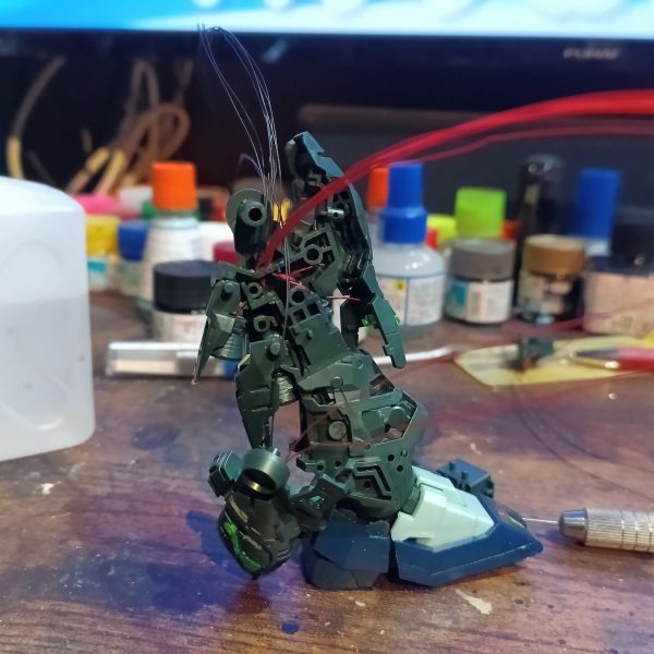 何とか無事に股関節まで配線出来ました😅💦（2枚目）