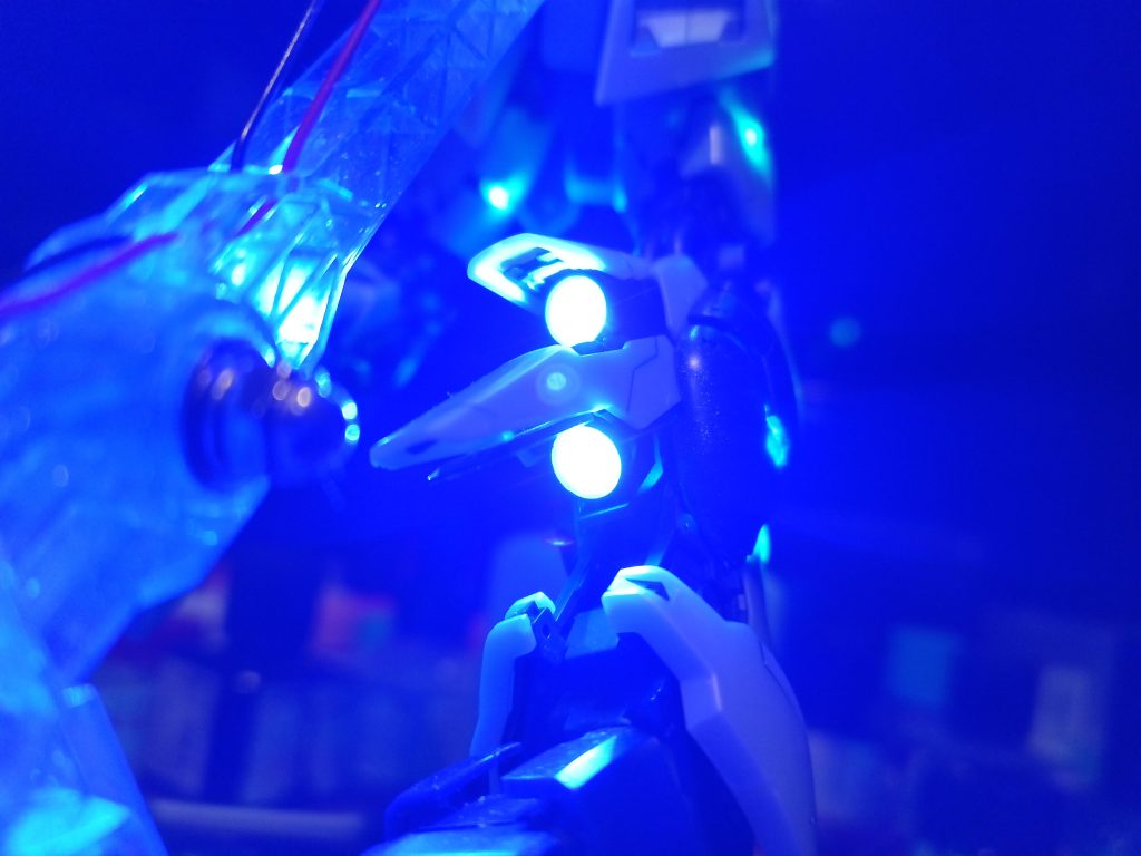 バーニアはブルー